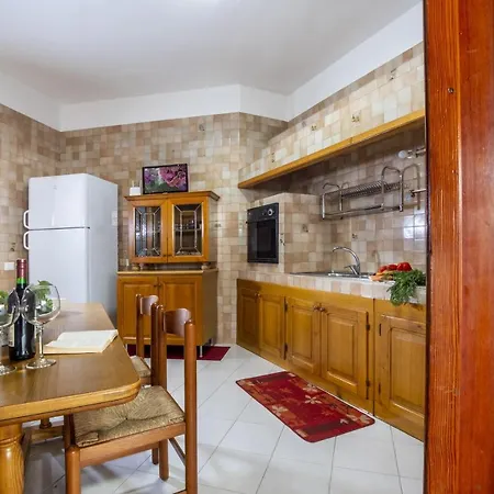 La Natura X6 With Garden And Free Private Parking *