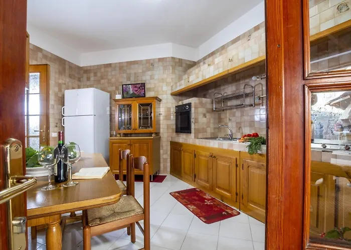 La Natura X6 With Garden And Free Private Parking *